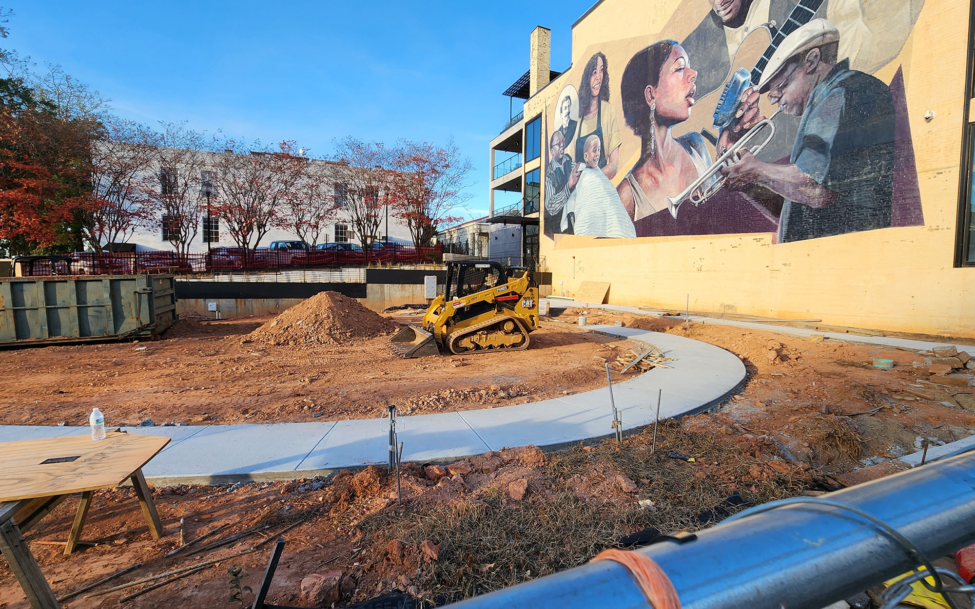 Costa Breaking Ground 163217