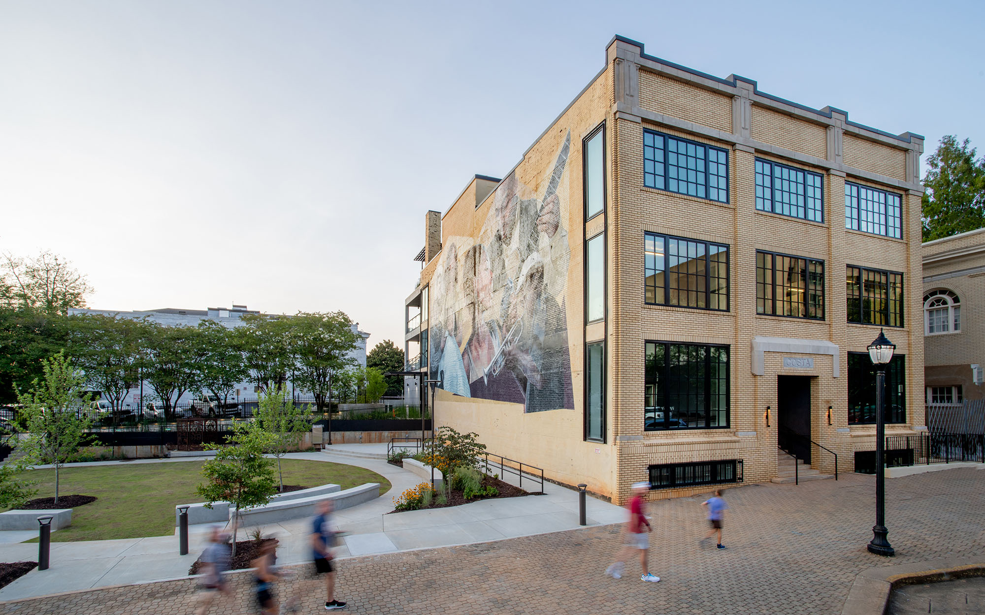 Costa Building And Athens Park Exterior 2