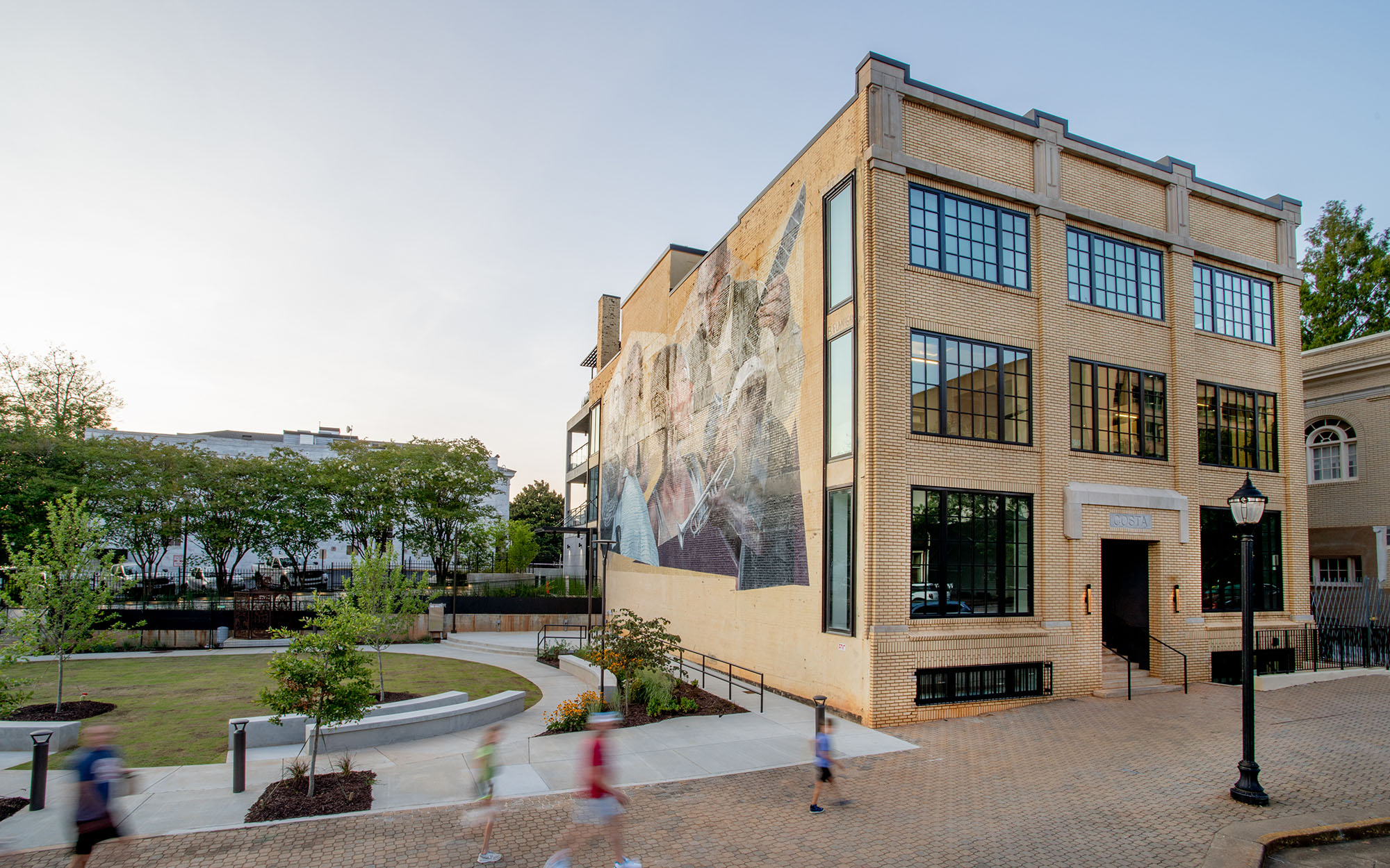 Costa Building And Athens Park Exterior 3