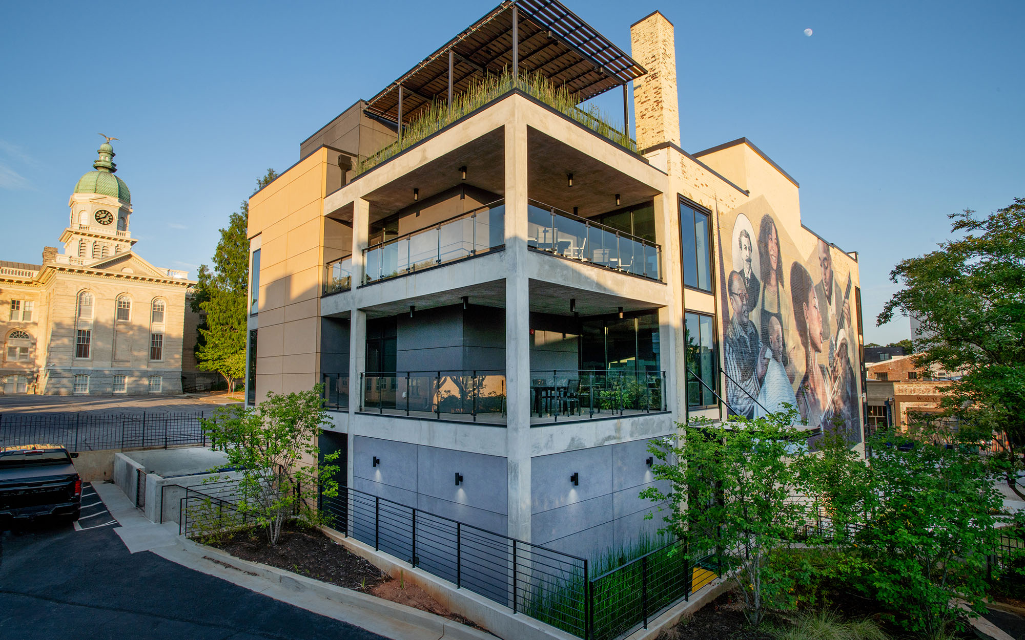 Costa Building And Athens Park Exterior 6